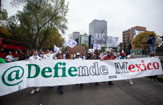 Marchan para exigir que Presidencia cumpla orden de jueza.