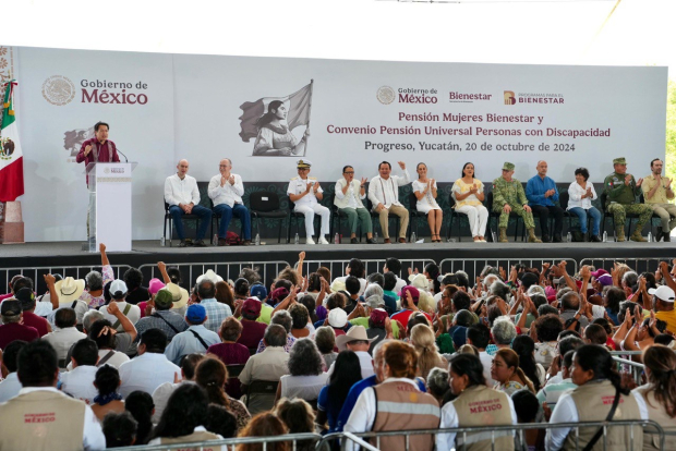 El titular de la SEP anunció nuevas Asambleas Informativas sobre la beca "Rita Cetina" en Yucatán.