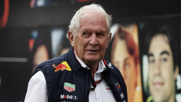 Helmut Marko desaprueba la batalla entre Liam Lawson y Checo Pérez