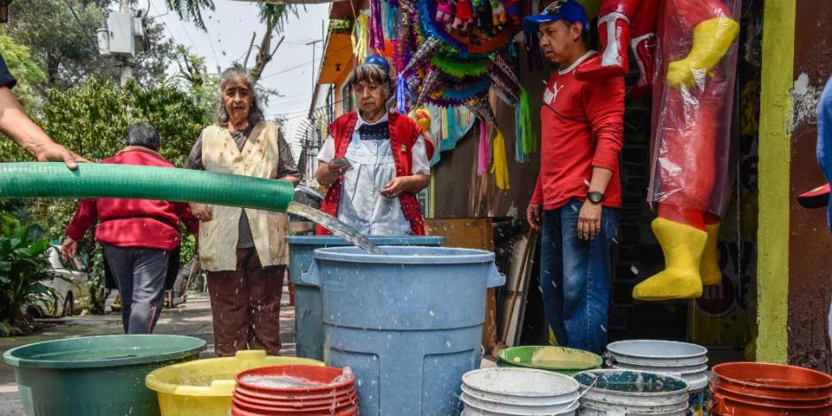 Prevalece desabasto de agua en Iztapalapa, dice delegada