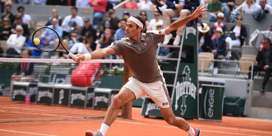 El suizo Roger Federer, en acción el año pasado durante el torneo que se celebra en suelo galo.