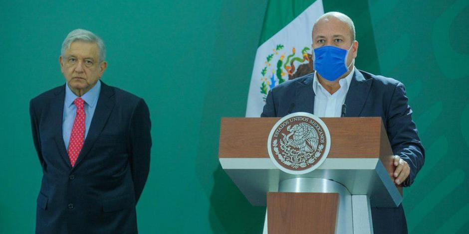 (Izq. a der.) El presidente de México, Andrés Manuel López Obrador y el gobernador de Jalisco, Enrique Alfaro, el 16 de julio de 2020.