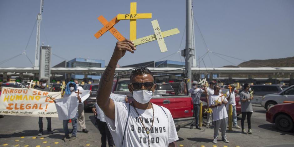 Organizaciones pro migrantes se manifestaron en la garita internacional de San Ysidro, el pasado 7 de julio.