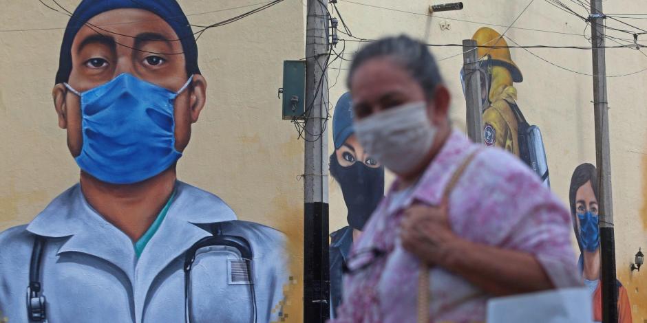 Mural dedicado a "los héroes de la pandemia" en Zapopan, Jalisco
