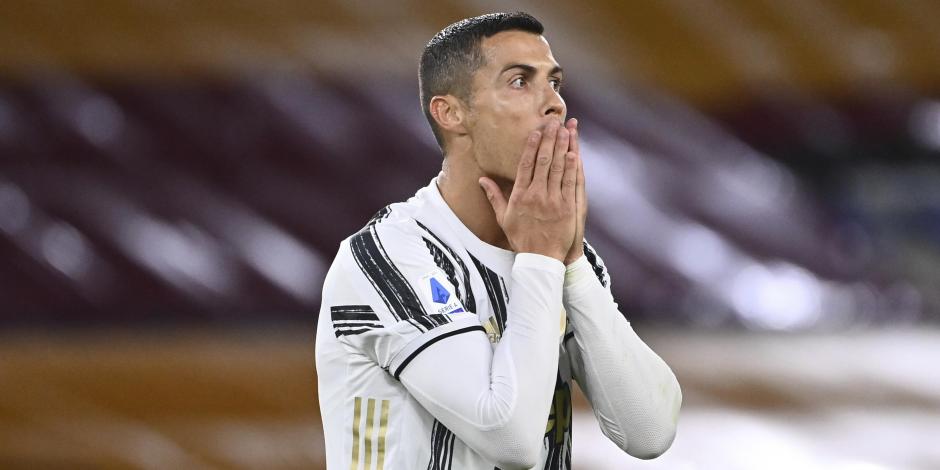 Cristiano Ronaldo se lamenta después de una falla con la Juventus en la Serie A de Italia el mes pasado.