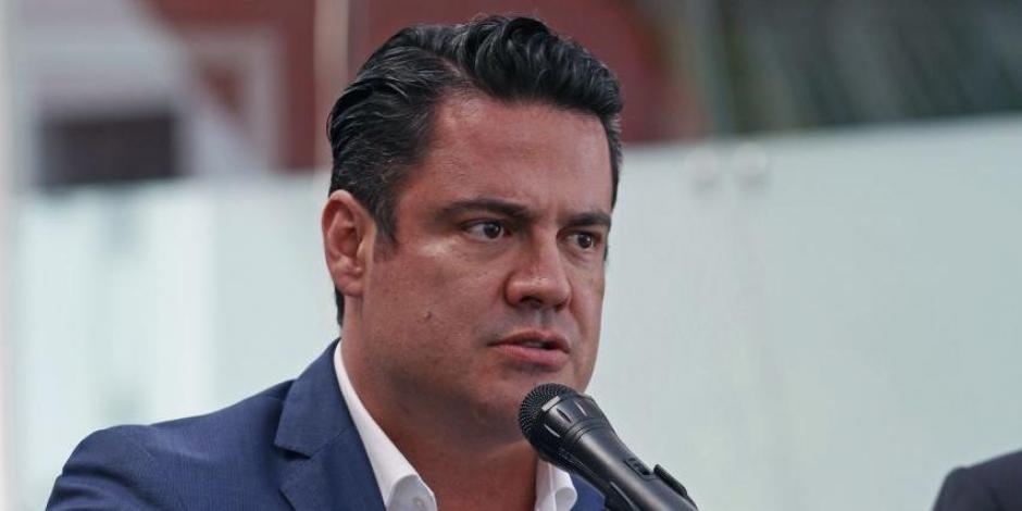 El exgobernador de Jalisco escribió que “por congruencia” tomó la decisión de separarse del cargo en el equipo de Alejandro Moreno Cárdenas.
