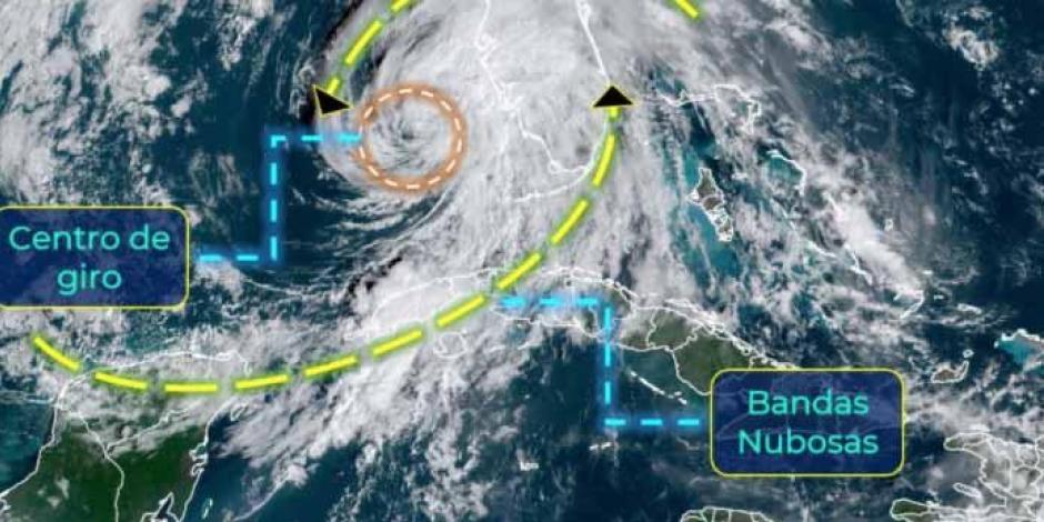 Con rachas de viento de más de 100 kilómetros por hora el huracán se dirige hacia las costas de Florida, EU.