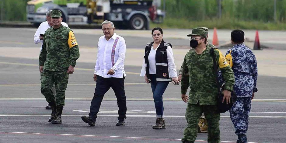 El Presidente Andrés Manuel López Obrador, previo recorrido por zonas afectadas en Chiapas y Tabasco.
Foto: Presidencia