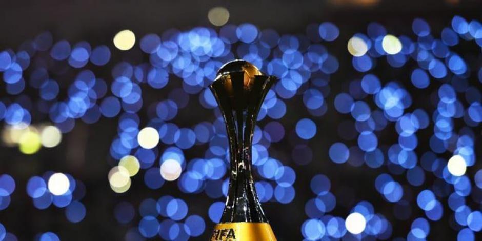 El trofeo que se le entrega al que se corona en el Mundial de Clubes.
