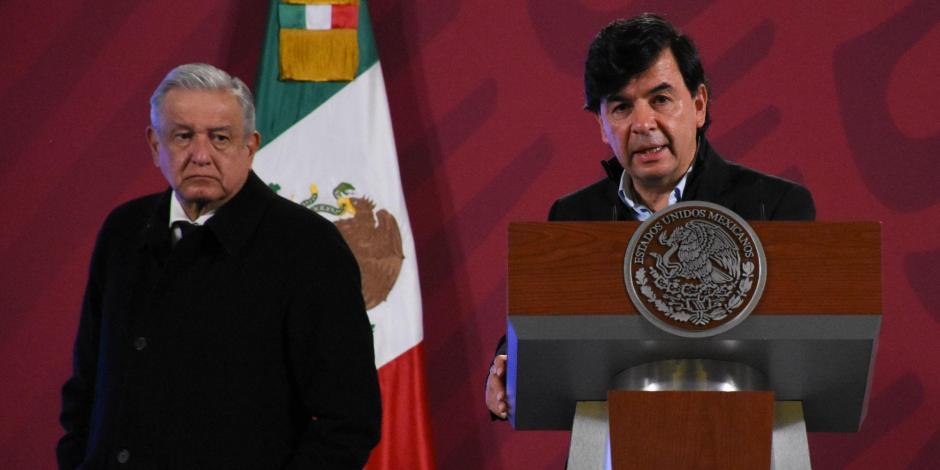 El presidente de México, Andrés Manuel López Obrador y Jesús Ramírez Cuevas, el 26 de noviembre de 2020.