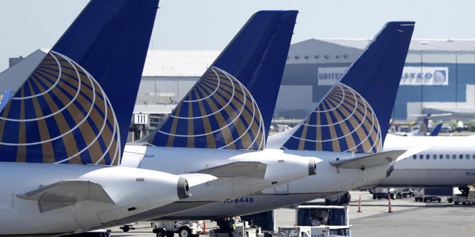 United Airlines, con sede en Chicago, dijo que 2021 sería un "año de transición