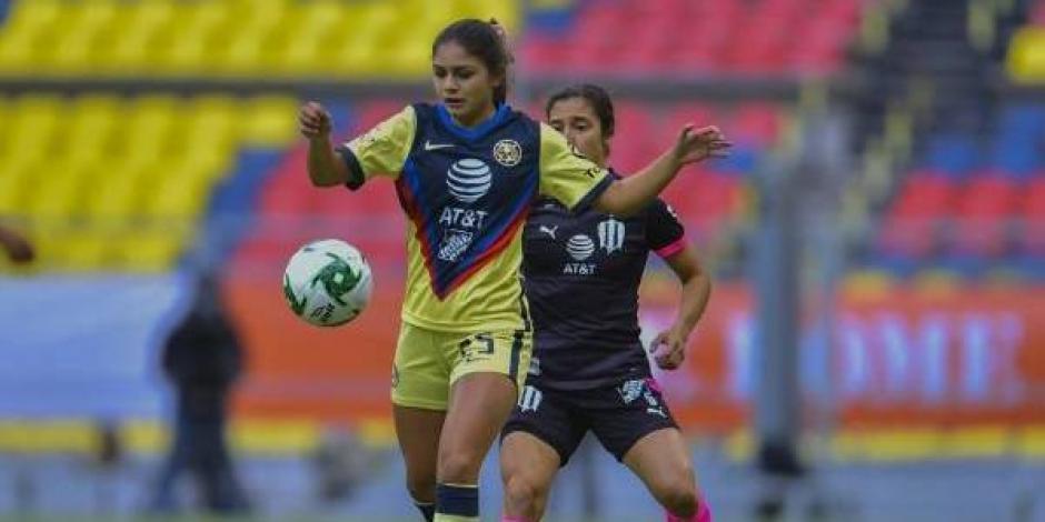 Jana Gutiérrez durante un partido con el América en la Liga MX Femenil.