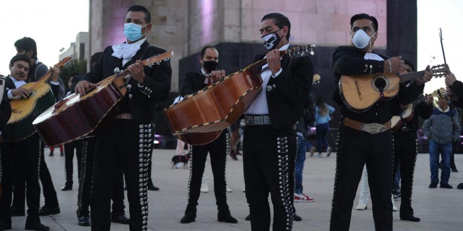 Músicos callejeros, la tradición prehispánica que fortalece la pandemia