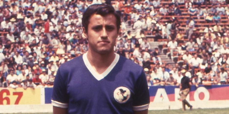 Jorge "Coco" Gómez antes de un juego de Liga MX con el América en la década de 1960.