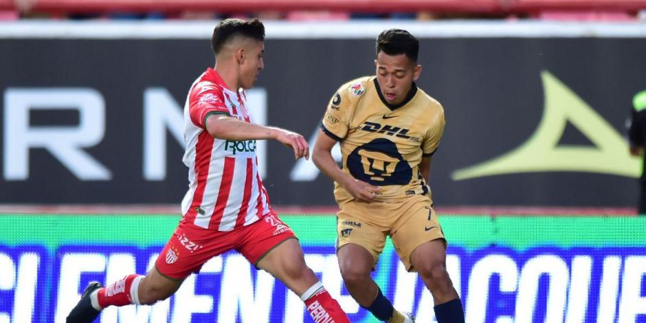 Necaxa y Pumas pusieron en marcha la Jornada 14 de la Liga MX con su duelo en el Estadio Victoria.