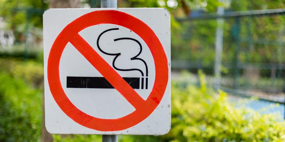 La reforma elimina todo tipo de publicidad y patrocinio de cigarrillos y se declara espacios libres de humo de tabaco y de vapeos.