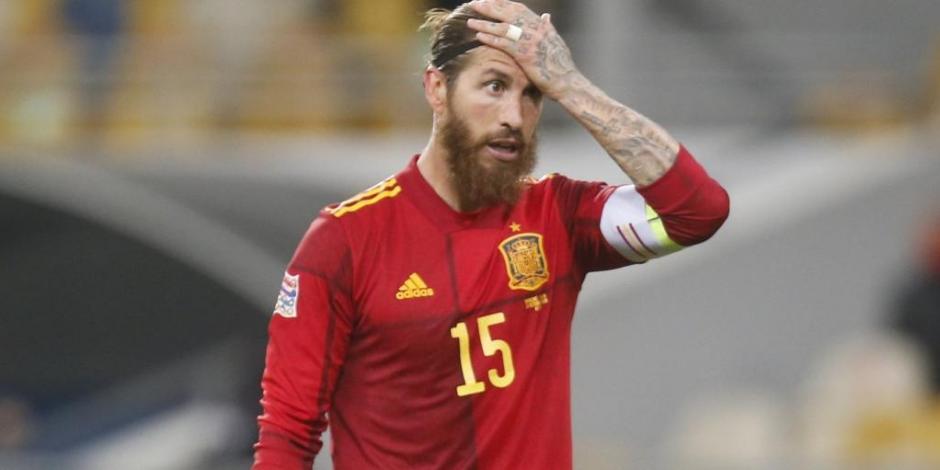 Ramos se lamenta en un duelo de España.