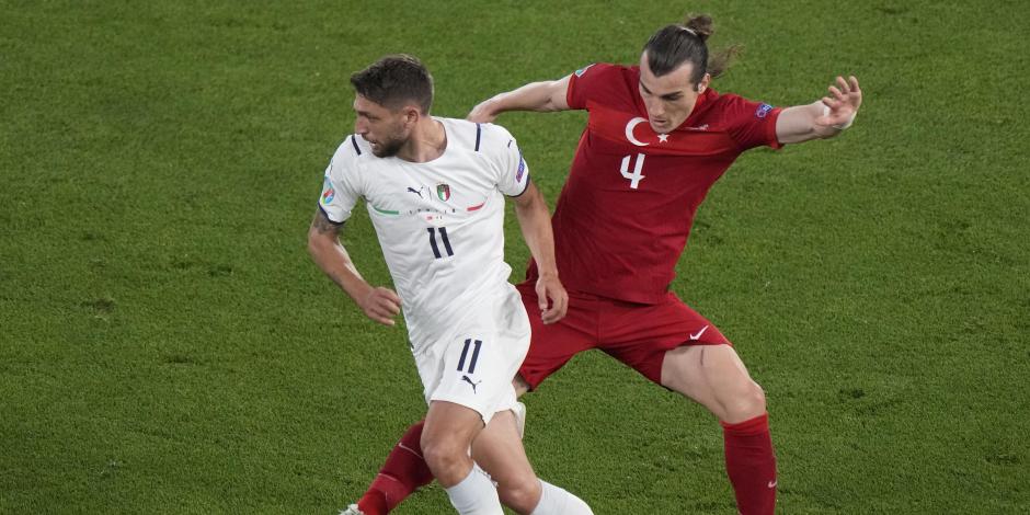 Una acción del duelo entre Turquía e Italia de la Eurocopa 2021
