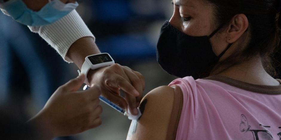 10 municipios del Estado de México inician vacunación contra COVID-19 en personas de 40 a 49 años.