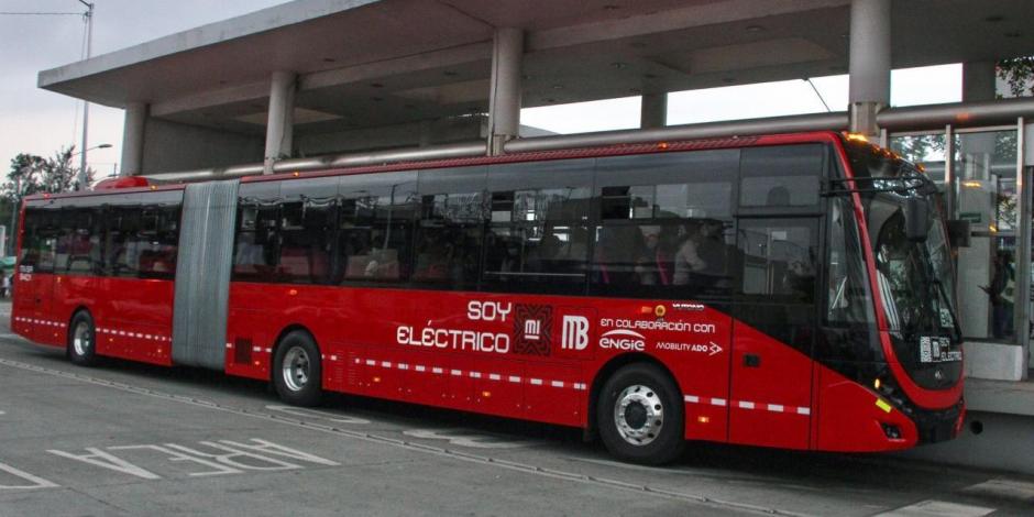 Los nuevos autobuses contarán con conexiones USB para carga, disponible para usuarios.