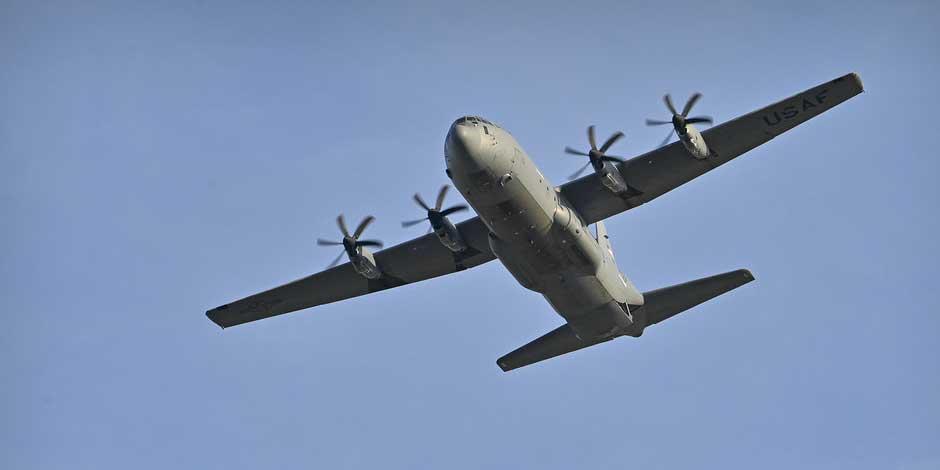 Avión militar se estrella en Filipinas con 85 pasajeros a bordo