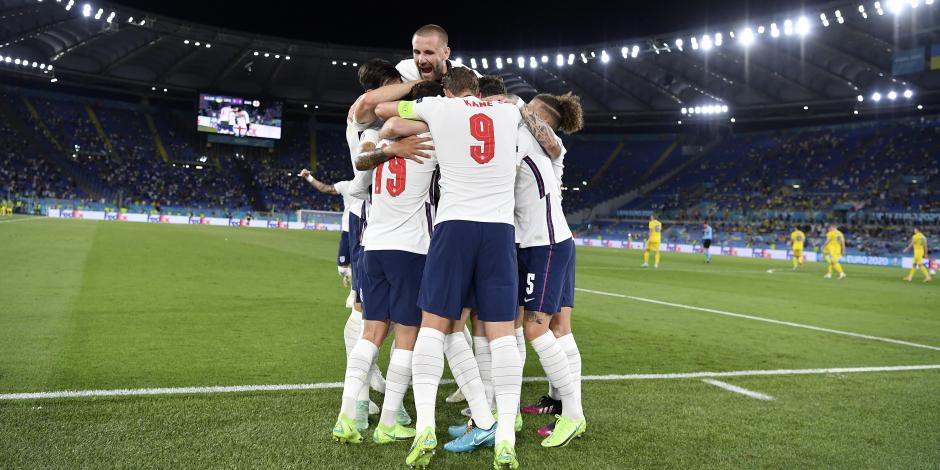 Futbolistas de Inglaterra festejan un gol contra Inglaterra en los cuartos de final de la Eurocopa el pasado 3 de julio.