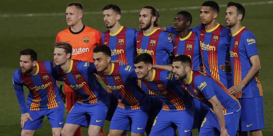 Futbolistas del Barcelona previo a un partido de la campaña pasada.