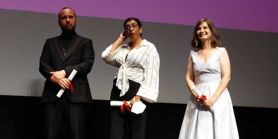 Premian a las películas mexicanas "La Civil" y "Noche de Fuego" en Cannes 2021