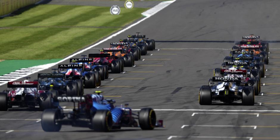 Una acción de la carrera sprint del GP de Gran Bretaña de la F1