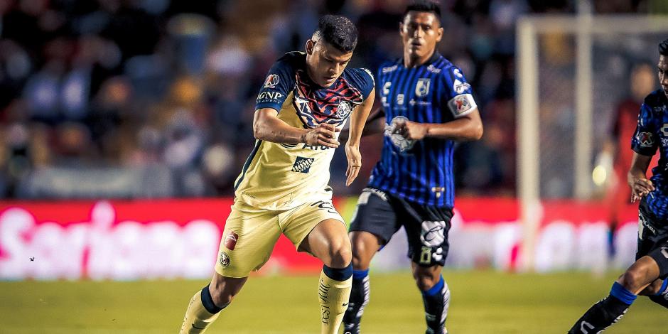 Una acción del duelo entre Querétaro y América de la Liga MX