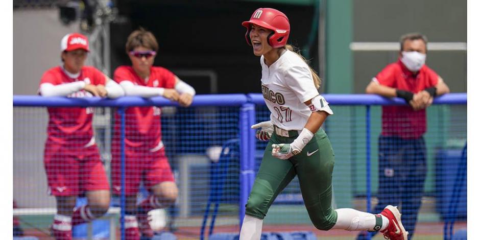 Anissa Urtez, miembro del equipo ideal de softbol de los Juegos Olímpicos de Tokio 2020.