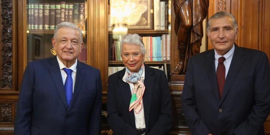 El Presidente Andrés Manuel López Obrador, Olga Sánchez Cordero y Adán Augusto López, ayer, durante el anuncio de los cambios en el gabinete.