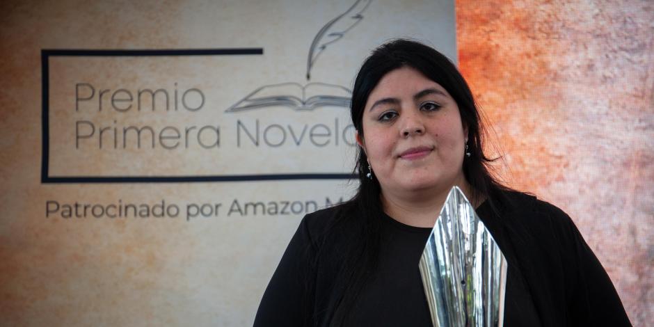 Karina Sosa Castañeda es la ganadora de la primera edición del premio Primera Novela 2021.