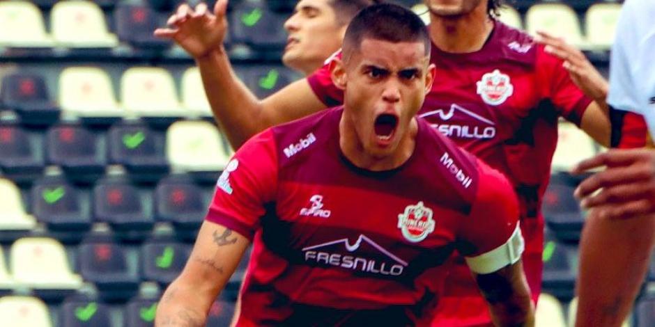 Juan José Calero festeja un gol con los Mineros de Zacatecas en la Liga de Expansión.