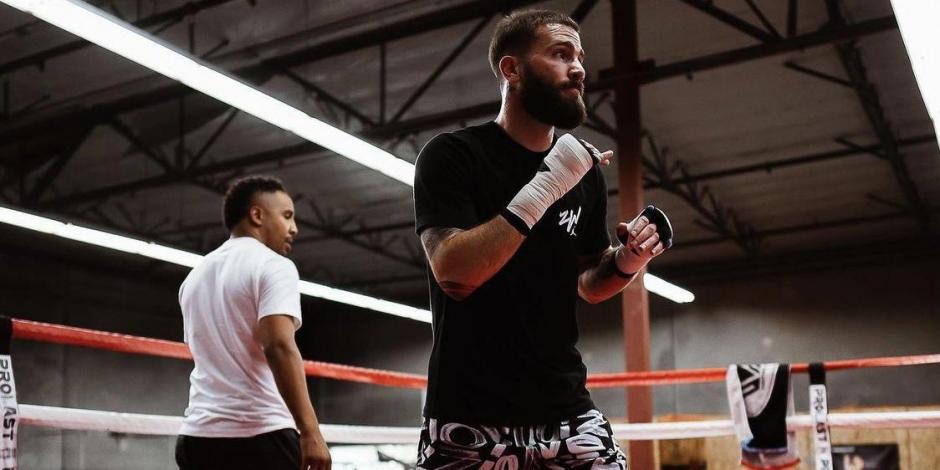 Caleb Plant en un entrenamiento previo a su pelea de box contra Saúl "Canelo" Álvarez.