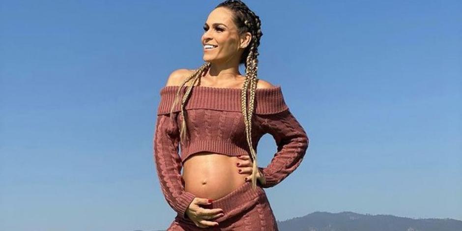 Jenny García, bailarina de "VLA" y "Hoy" se contagió de COVID e infectó a su bebé