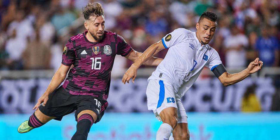 Una acción del duelo entre El Salvador vs México en la Copa Oro 2021