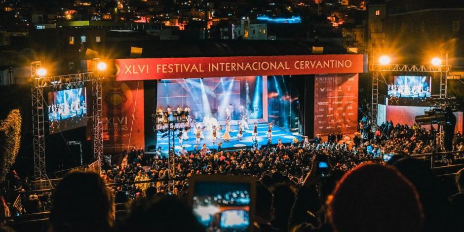 El Festival Internacional Cervantino 2021 cierra con eventos de lujo.