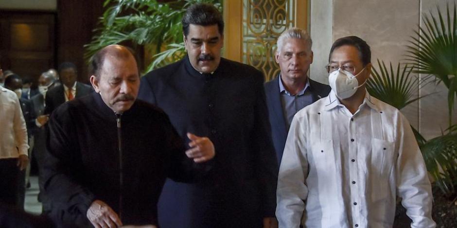 De izq. a der.: los mandatarios Daniel Ortega (Nicaragua), Nicolás Maduro (Venezuela), Miguel Díaz-Canel (Cuba) y Luis Arce (Bolivia), ayer, en la isla.