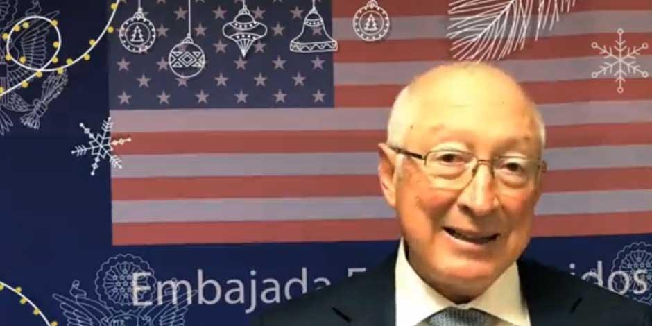 El embajador de Estados Unidos, Ken salazar, deseó feliz Navidad a los mexicanos