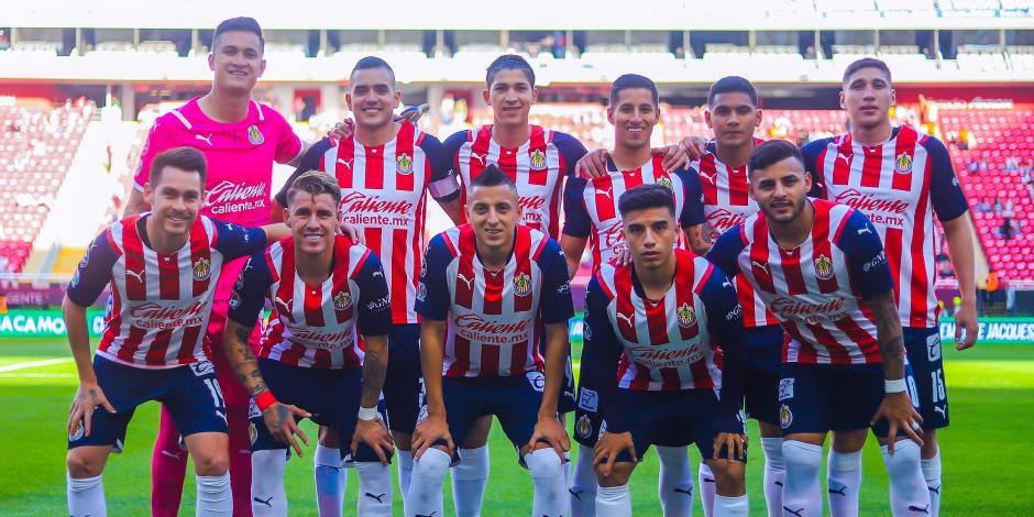 Jugadores de Chivas previo a su partido contra Querétaro en la Fecha 5 del Clausura 2022, el pasado 22 de enero.