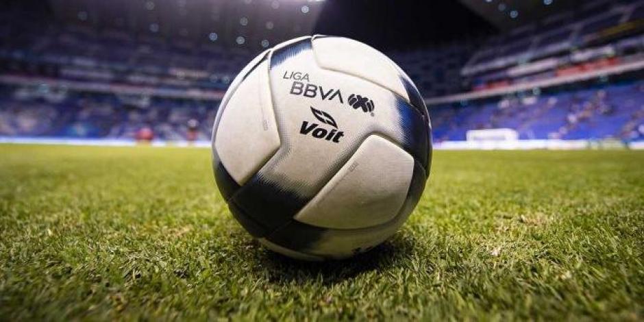 El balón con el que se juegan los partidos de la Liga MX.