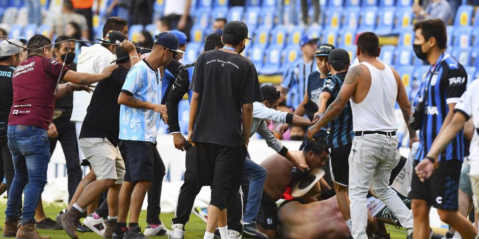 La violencia manchó el duelo entre Querétaro y Atlas en la Jornada 9 del Torneo Clausura 2022 de la Liga MX.