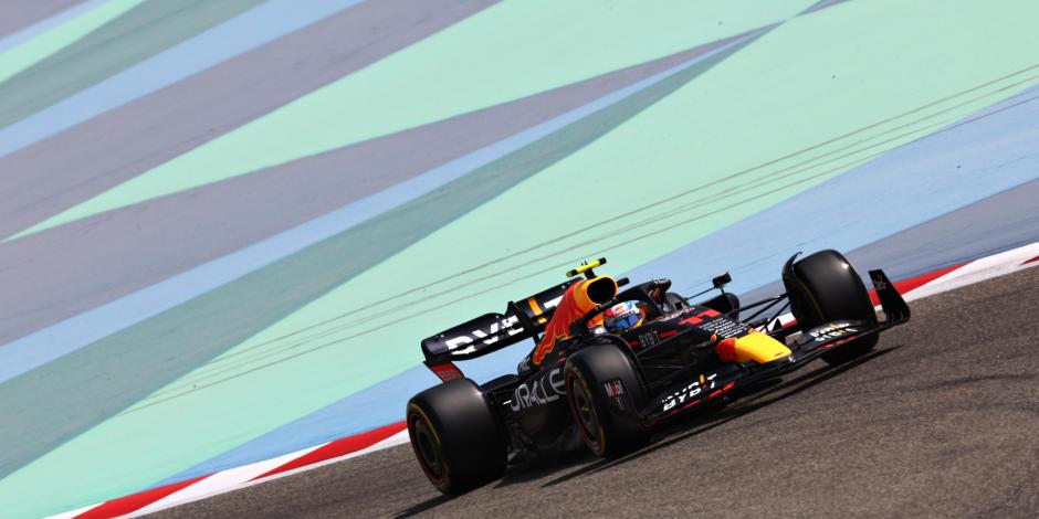 Sergio Checo Pérez acabó en la primera posición en la prueba matutina del último día de pretemporada de la F1.