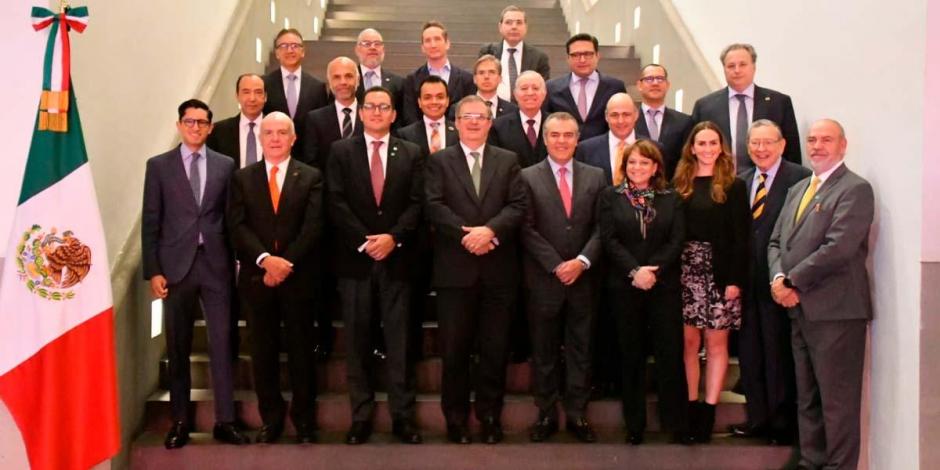 El titular de la SRE, Marcelo Ebrard, se reunió con una delegación del CCE, encabezada por su presidente, Francisco Cervantes Díaz