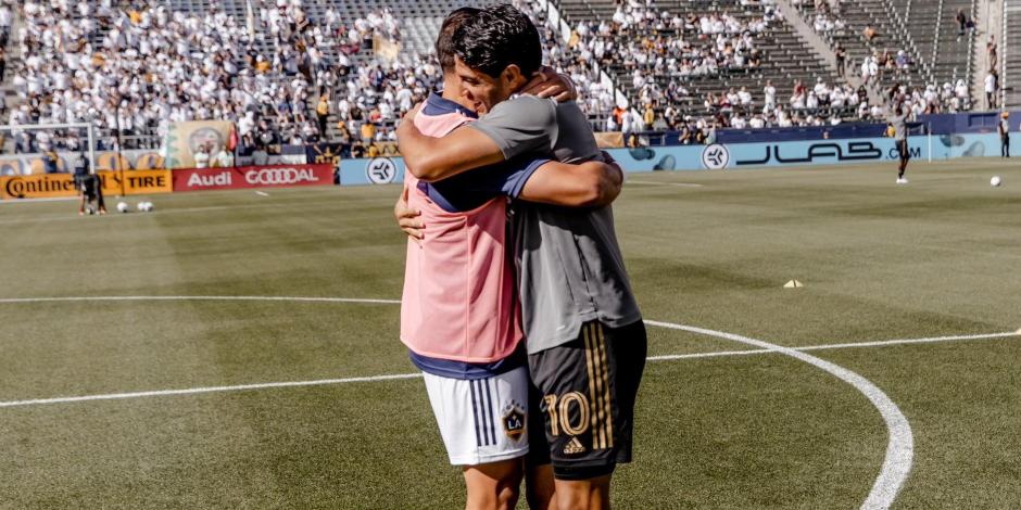 Carlos Vela y el "Chicharito" antes del Clásico de Los Ángeles de la MLS.