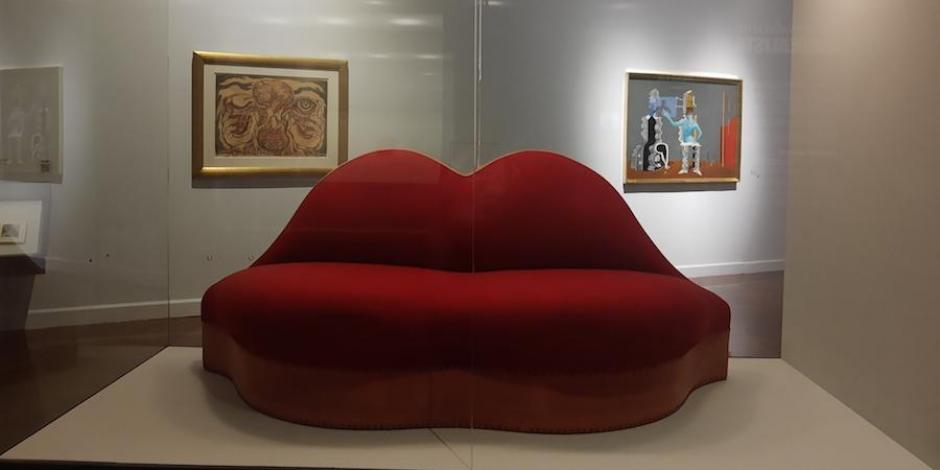 Sofá labios de Mae West (1938), de Salvador Dalí.