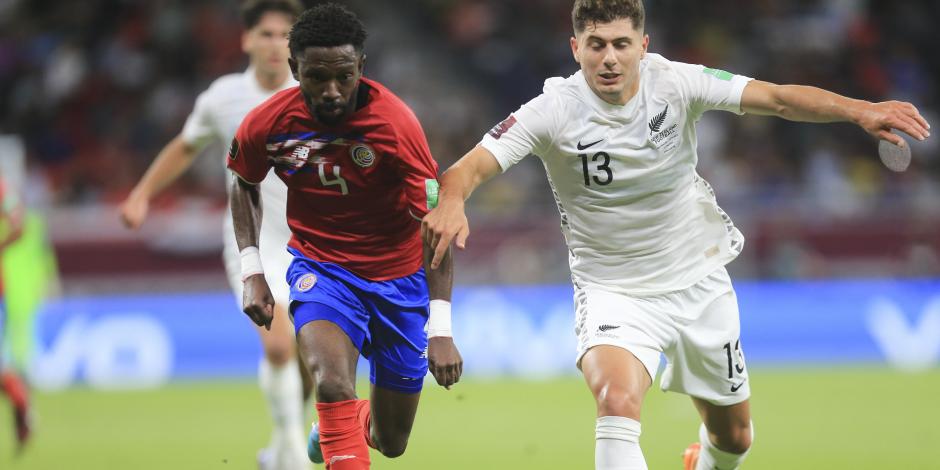 Una acción del Costa Rica vs Nueva Zelanda, Repechaje rumbo a Qatar 2022.