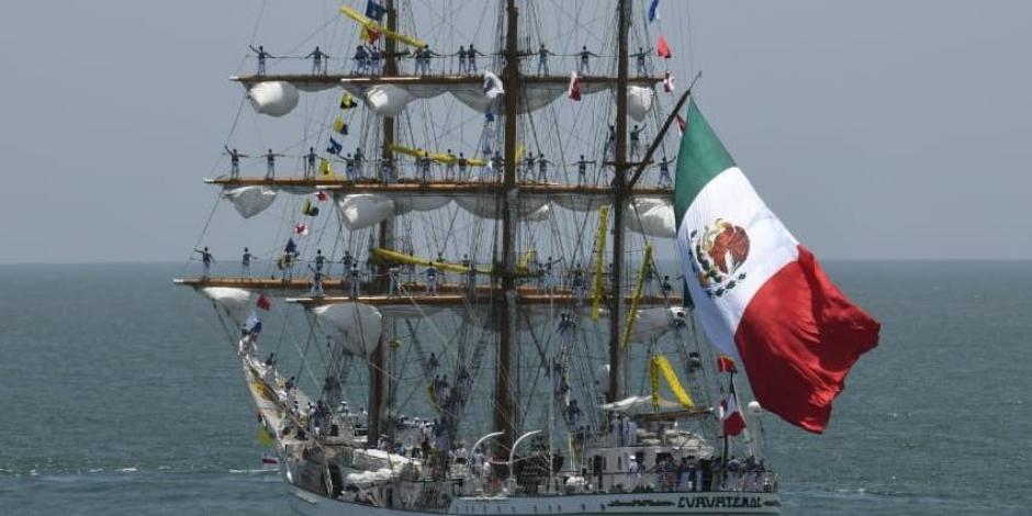 El buque Escuela Cuauhtémoc, a su llegada al puerto de Veracruz, el pasado jueves.