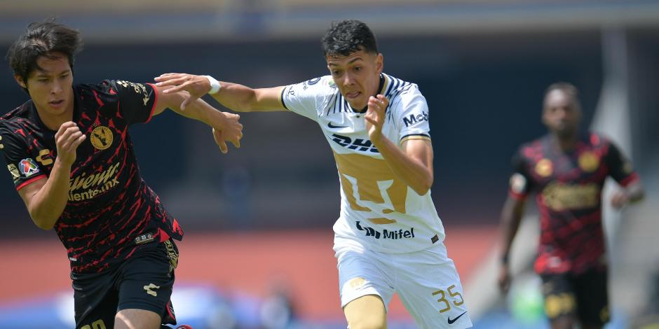 Pumas y Xolos de Tijuana se enfrentaron en la Jornada 1 del Apertura 2022 de la Liga MX en el Estadio Olimpico Universitario, el 3 de julio de 2022.